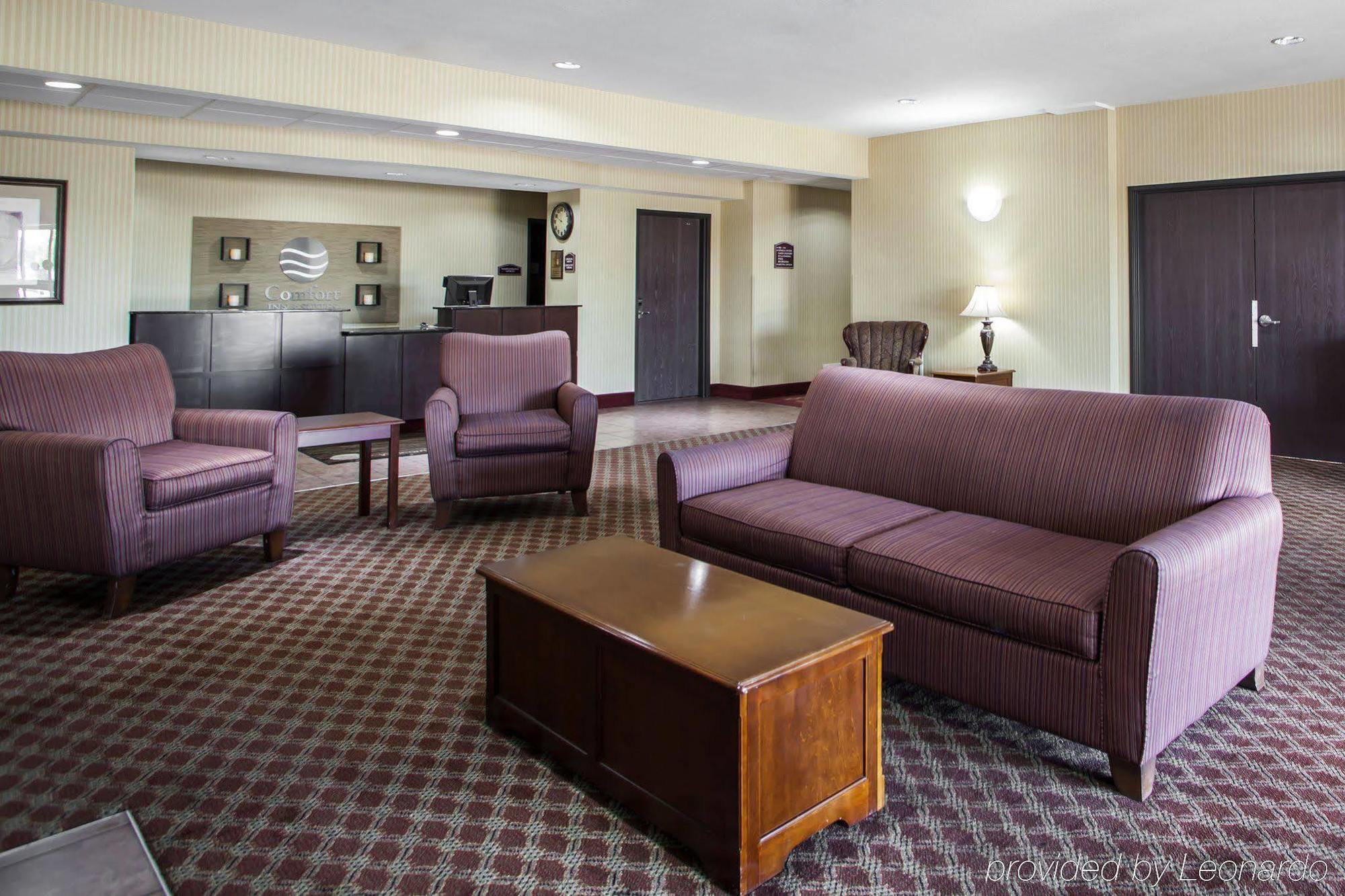 Comfort Inn & Suites Harrisonville Exterior foto